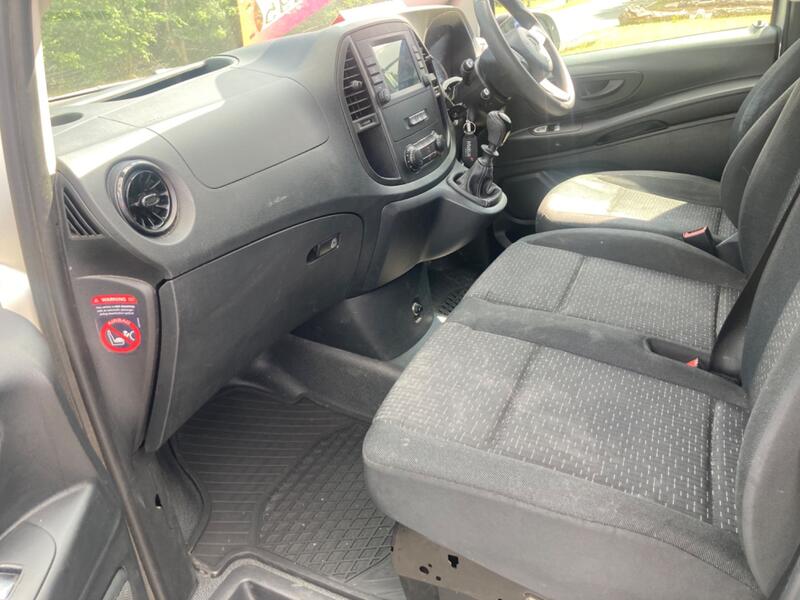 MERCEDES-BENZ VITO