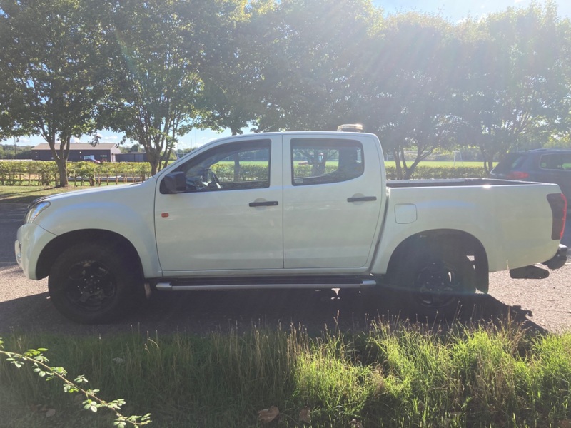 ISUZU D-MAX