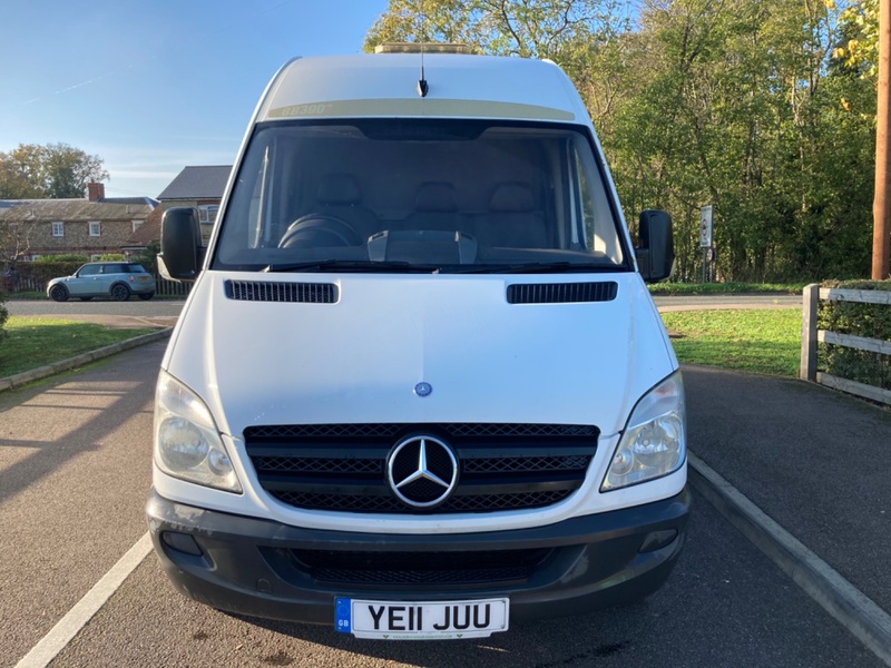 MERCEDES-BENZ SPRINTER